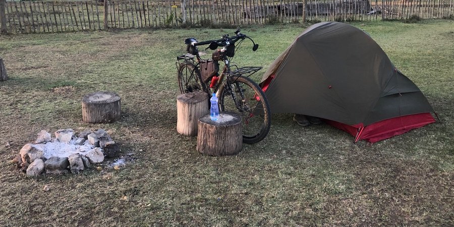 Lugares de acampada libre por el mundo con Tonipedales